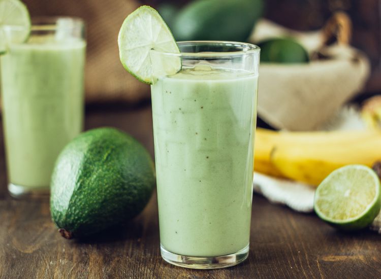 Smoothie Avocat-Banane – Recette crémeuse et énergisante